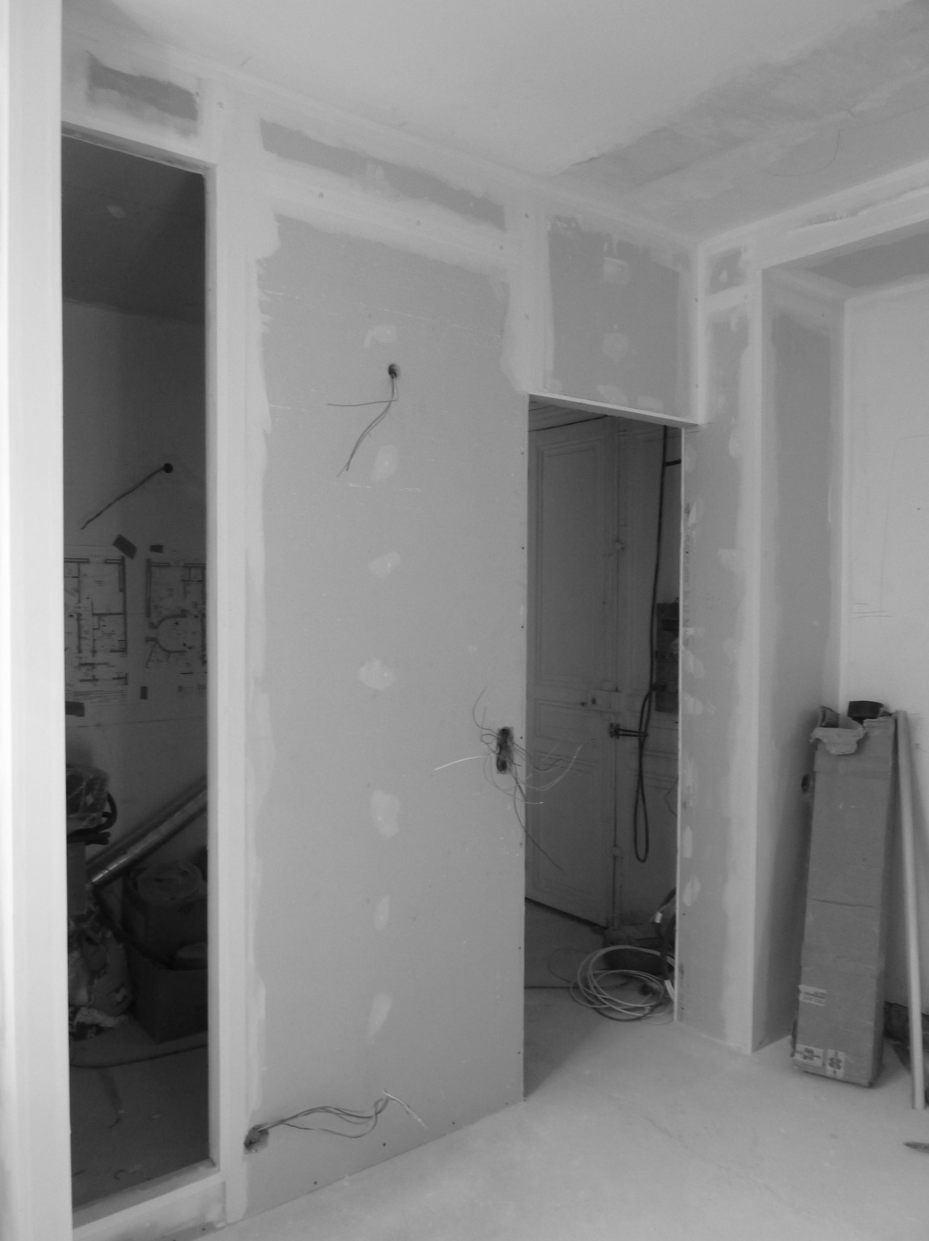 Chantier en cours pour le cabinet médical, ouverture intérieure vers salle d'attente, Paris Mutualité